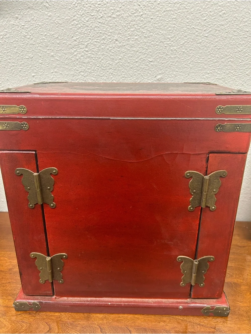 vintage Chinese-style red lacquered wooden jewelry chest ornate brass-toned